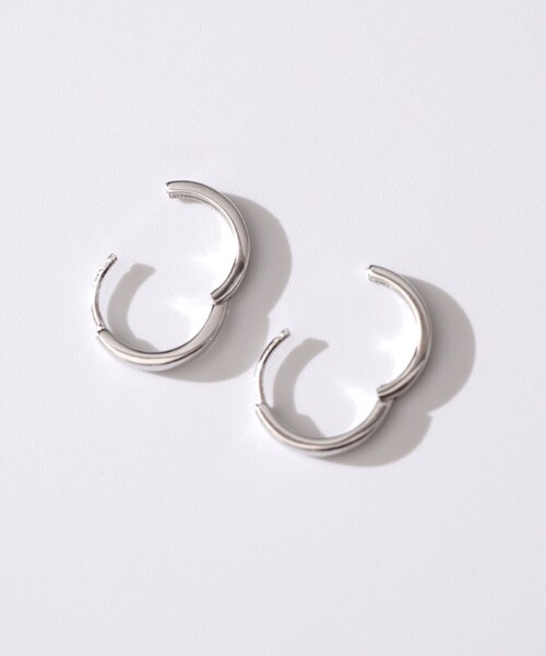 BOYSHE（ボーイシー）の「Silver925製 非対称2WAYチェーンピアス【E0028】（ピアス（両耳用）・レディース・その他）」の4枚目の写真