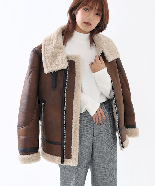 BOYSHE（ボーイシー）の「高密度ニット  ハイネックプルオーバー　オフホワイト【2 size】（ニット/セーター・レディース・その他）」の2枚目の写真