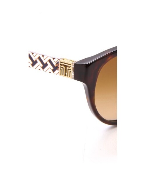 TORY BURCH(トリーバーチ)の「Tory Burch Round Sunglasses(サングラス・Blue Tortoise/Teal Gradient/Dark Tortoise/Navy Orange・One Size)」の6枚目の写真