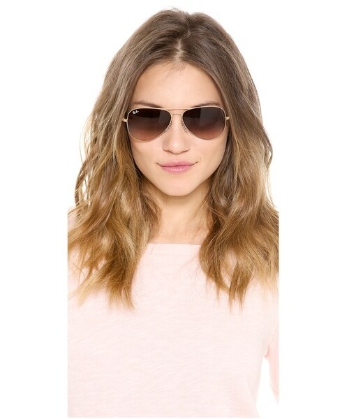 Ray-Ban（レイバン）の「Ray-Ban Highstreet Matte Aviator Sunglasses（サングラス・Gold/Brown Gradient・One Size）」の7枚目の写真