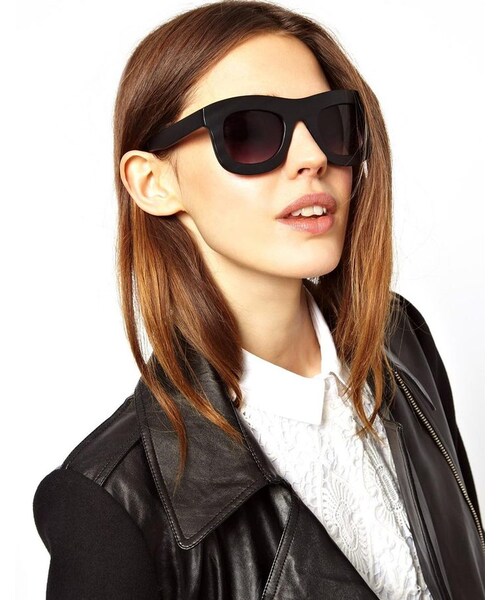 asos（エイソス）の「ASOS Chunky Flat Front Retro Sunglasses（サングラス・black・One Size）」の2枚目の写真