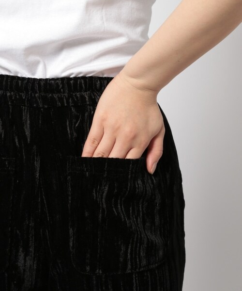 PAGEBOY（ページボーイ）の「【WEB先行予約】クラッシュベロアルーズパンツ（パンツ・レディース・ブラック/グレージュ/ダークブラウン・F）」の15枚目の写真