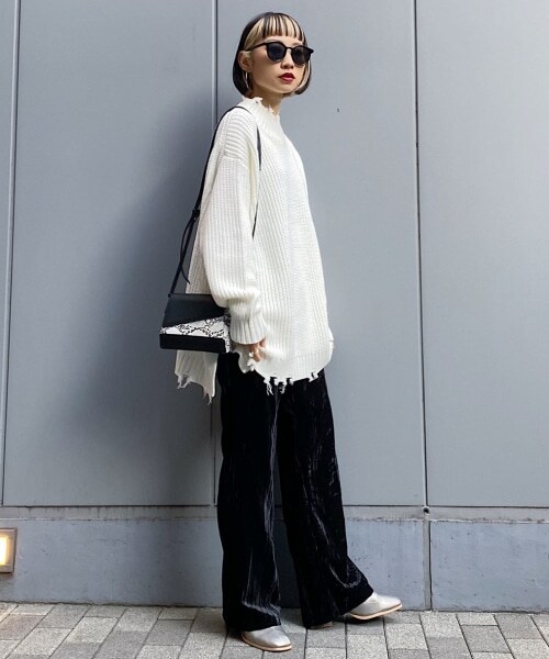 PAGEBOY（ページボーイ）の「【WEB先行予約】クラッシュベロアルーズパンツ（パンツ・レディース・ブラック/グレージュ/ダークブラウン・F）」の6枚目の写真