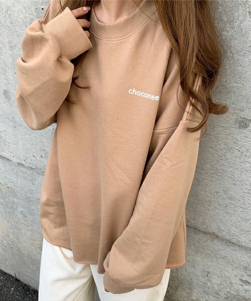 chocomee（チョコミー）の「ロゴスウェット/short size（スウェット・レディース・ブラウン/ベージュ/ホワイト・FREE）」の3枚目の写真