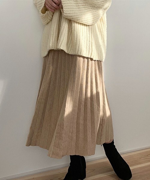 chocomee（チョコミー）の「ニットプリーツスカート（スカート・レディース・ホワイト/ベージュ/ブラック・FREE）」の3枚目の写真