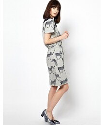Orla Kiely（-）の「Orla Kiely Scallop Collar Dress with Zebra