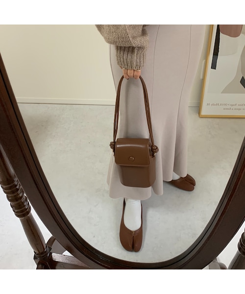 no brand（ノーブランド）の「フェイクレザーミニポシェット