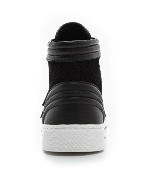 Marc by Marc Jacobs（マークバイマークジェイコブス）の「Marc