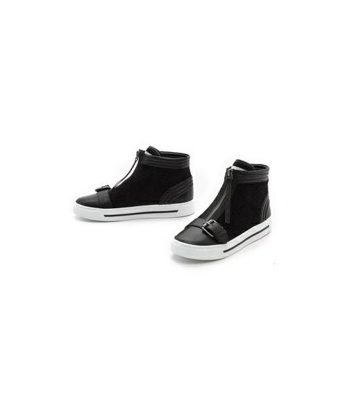 Marc by Marc Jacobs（マークバイマークジェイコブス）の「Marc