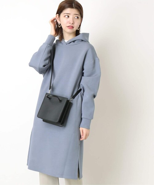 B.C STOCK(ベーセーストック)の「《追加》ダンボールフードワンピース◆(ワンピース/ドレス・ブラック A/フリー/(002)/在庫なし)」の3枚目の写真