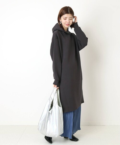 B.C STOCK(ベーセーストック)の「《追加》ダンボールフードワンピース◆(ワンピース/ドレス・ブラック A/フリー/(002)/在庫なし)」の5枚目の写真