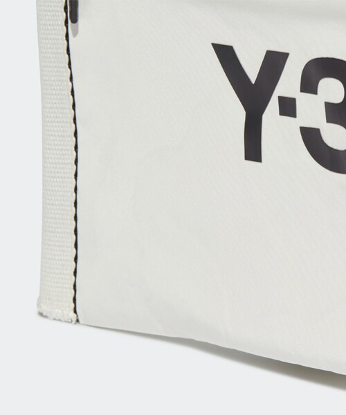 Y-3（ワイスリー）の「Y-3 CH3 SACOCHE（バッグ・メンズ・WHITE・FREE）」の2枚目の写真