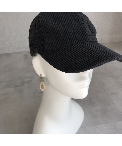 copine（コピン）の「ストーン×変形ゴールドピアス/イヤリング【クリックポスト対象商品】（ピアス（両耳用）・レディース・その他）」の2枚目の写真