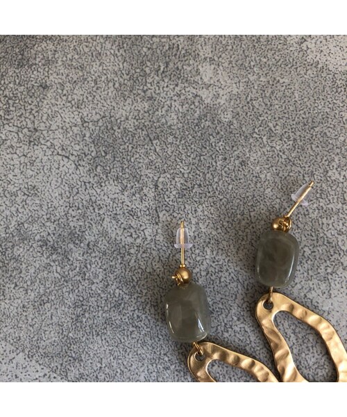 copine（コピン）の「ストーン×変形ゴールドピアス/イヤリング【クリックポスト対象商品】（ピアス（両耳用）・レディース・その他）」の12枚目の写真