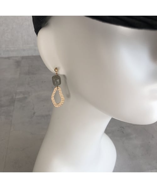 copine（コピン）の「ストーン×変形ゴールドピアス/イヤリング【クリックポスト対象商品】（ピアス（両耳用）・レディース・その他）」の3枚目の写真