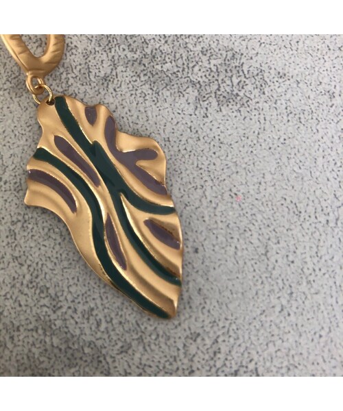 copine（コピン）の「変形カラーモチーフピアス/イヤリング【クリックポスト対象商品】（ピアス（両耳用）・レディース・その他）」の14枚目の写真