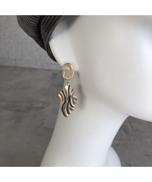 copine（コピン）の「変形カラーモチーフピアス/イヤリング【クリックポスト対象商品】（ピアス（両耳用）・レディース・その他）」の10枚目の写真