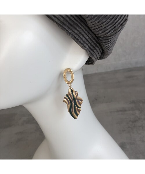 copine（コピン）の「変形カラーモチーフピアス/イヤリング【クリックポスト対象商品】（ピアス（両耳用）・レディース・その他）」の8枚目の写真