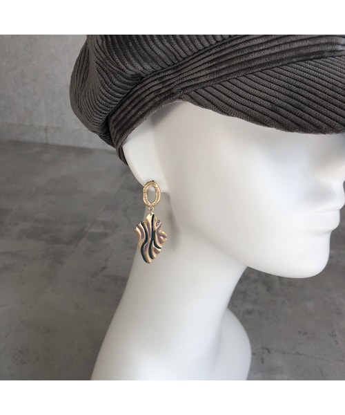 copine（コピン）の「変形カラーモチーフピアス/イヤリング【クリックポスト対象商品】（ピアス（両耳用）・レディース・その他）」の11枚目の写真