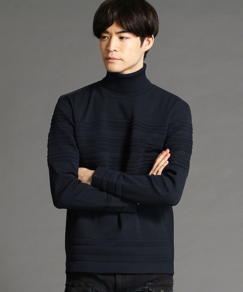 HIDEAWAYS NICOLE(ハイダウェイニコル)の「タートルネックニット(ニット/セーター・メンズ・ブルー/ホワイト/ブラック/レッド・46(M))」の1枚目の写真