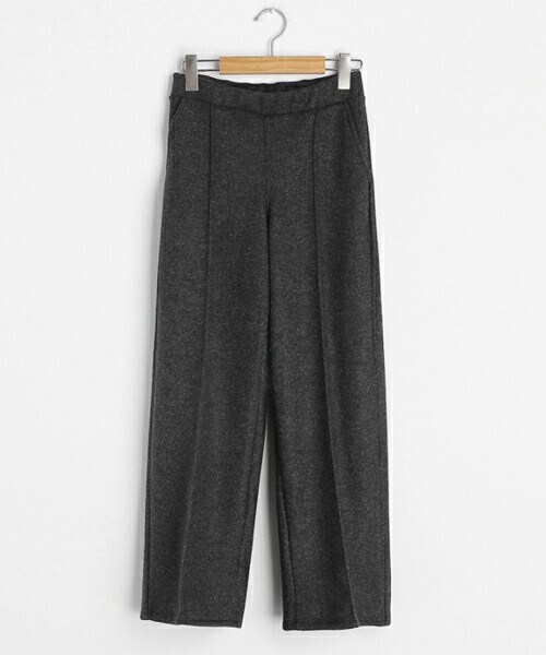 DHOLIC（ディーホリック）の「ニットセンタープレスパンツ（その他パンツ・レディース・ベージュ/ブラック/グレー・ONESIZE）」の3枚目の写真