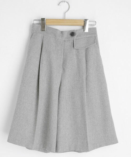 DHOLIC（ディーホリック）の「ウール混ハーフパンツ（その他パンツ・レディース・ブラック/グレー・FREE）」の2枚目の写真