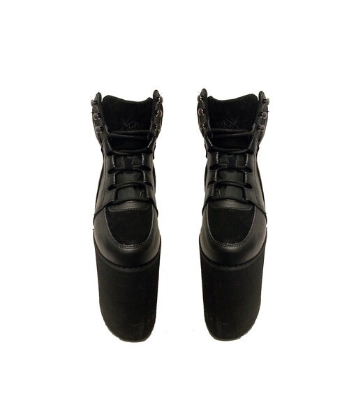 YRU(-)の「QOZMO SKY(シューズ・レディース・BLACK・5/6/7/8)」の3枚目の写真