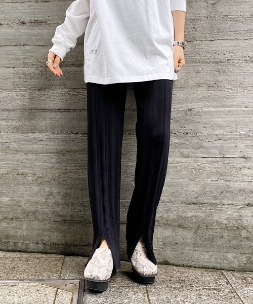 PAGEBOY（ページボーイ）の「【WEB先行予約】プリーツニットパンツ（パンツ・レディース・ブラック/グレージュ/ミントブルー・F）」の4枚目の写真