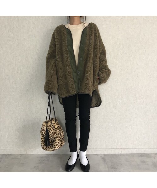copine（コピン）の「12月10日再々入荷！ゆったりオーバーサイズ！コーデュロイ切替デザインノーカラーボアコート（その他アウター・レディース・その他）」の2枚目の写真