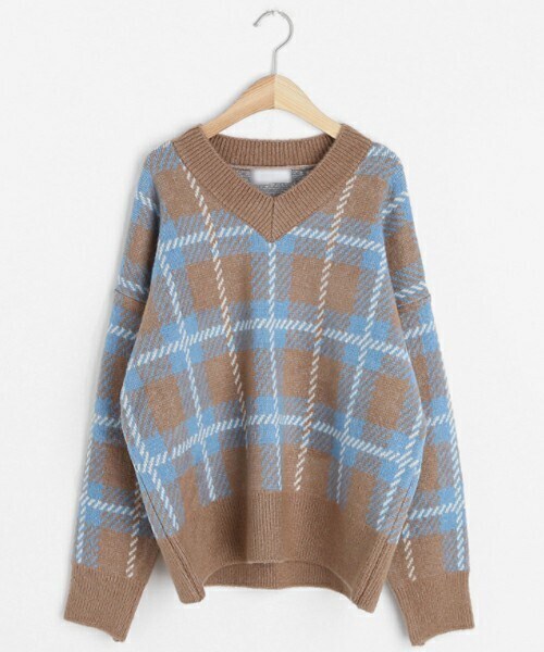 DHOLIC（ディーホリック）の「Vネックチェックニット（ニット/セーター・レディース・アイボリー/ベージュ/ネイビー・ONESIZE）」の2枚目の写真