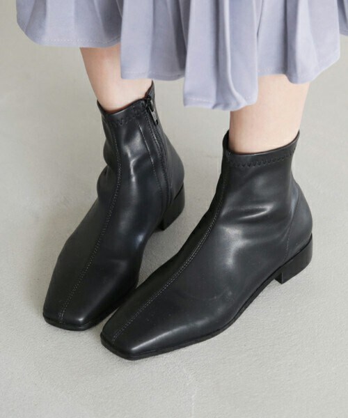 DHOLIC（ディーホリック）の「ステッチショートブーツ（ブーツ・レディース・ディープスカイブルー/イエロー/ブラック/ベージュ・225/230/235/240/245/250）」の2枚目の写真