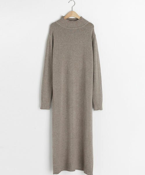 DHOLIC（ディーホリック）の「ロールニットワンピース（ワンピース・レディース・ホワイト/ブラック/ブラウン・FREE）」の3枚目の写真