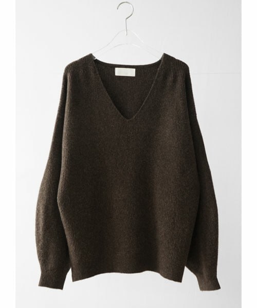 DHOLIC STYLE（ディーホリックスタイル）の「[aftermonday] ワイドVネックニット（ニット/セーター・レディース・ブラック/ブラウン/ベージュ/ホワイト/グレー・FREE）」の4枚目の写真