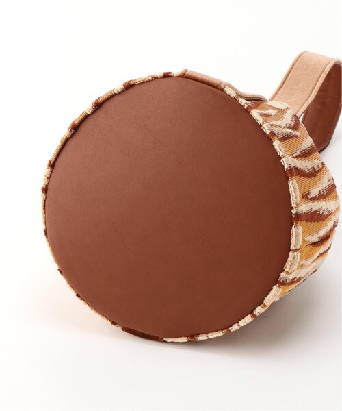 B.C STOCK（ベーセーストック）の「ステリックベロア巾着バッグ（バッグ・ブラウン/フリー/在庫あり）」の6枚目の写真