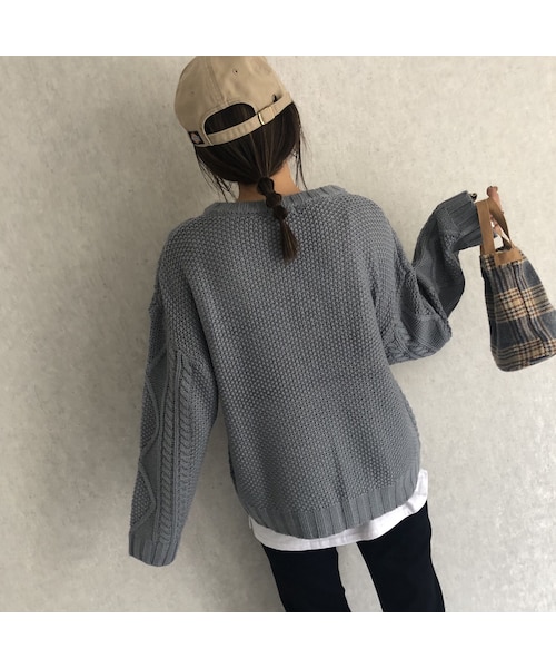 copine（コピン）の「大人可愛いニット！Vネックケーブル編みニット(3color)（ニット/セーター・レディース・その他）」の4枚目の写真