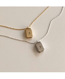 STAR SQUARE NECKLACE