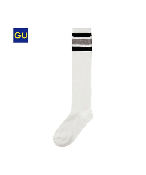 GU(ジーユー)の「(GU)ハイソックスA(WOMEN ⁄ ソックス・レディース・BLACK/OFF WHITE・-)」の2枚目の写真