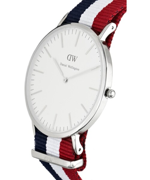 Daniel Wellington（ダニエルウェリントン）の「Daniel Wellington Cambridge Silver Canvas Strap Watch（アナログ腕時計・navywhitered）」の3枚目の写真