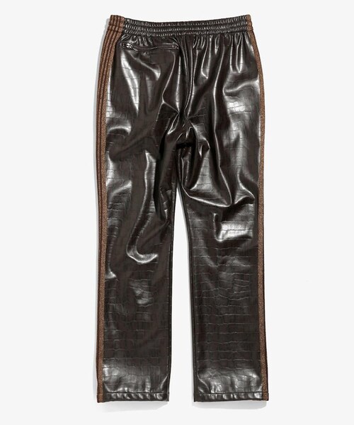 Needles(ニードルス)の「NALLOW TRACK PANT FAUX LTHR(パンツ・メンズ・BROWN・XS/S)」の5枚目の写真
