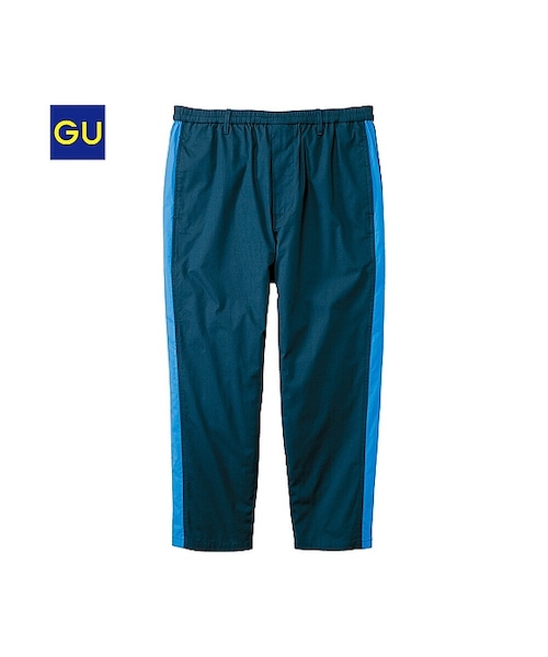 GU（ジーユー）の「（GU）イージークロップドパンツ（サイドライン）（MEN ⁄ クロップドパンツ・メンズ・BLACK/NAVY・S/L/XL/M）」の2枚目の写真