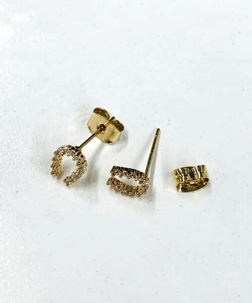 3coins(3coins)の「U字キュービックピアス(ピアス(両耳用)・ゴールド/シルバー・FREE)」の1枚目の写真