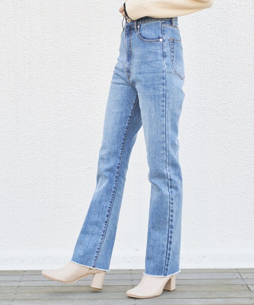 Chico（チコ）｜デニムパンツ（ベージュ系）一覧 - WEAR