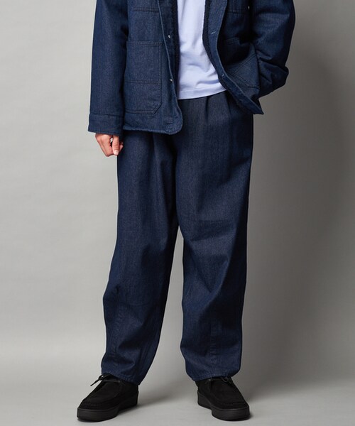 CIAOPANIC（チャオパニック）の「【BIGMAC/ビッグマック】別注タックワイドデニムパンツ（デニムパンツ・メンズ・ネイビー/ブルー・M/L）」の2枚目の写真