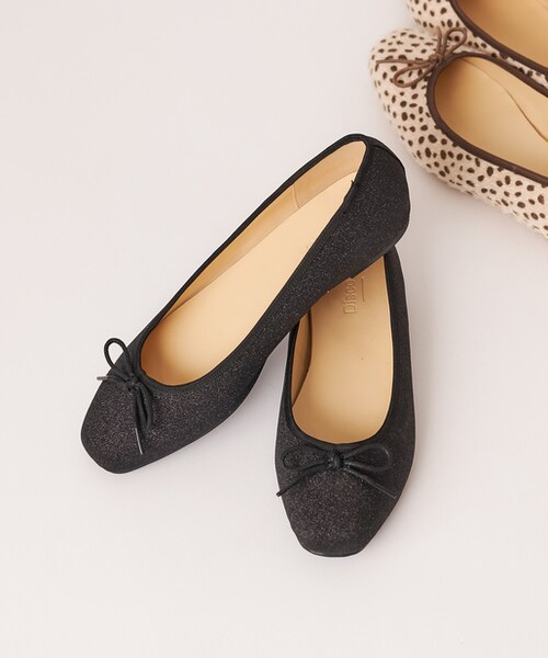 DISCOAT（ディスコート）の「【抗菌・消臭機能付き】バレーシューズ（パンプス・レディース・ライトグレー/シルバー/ブラック・M/L）」の2枚目の写真