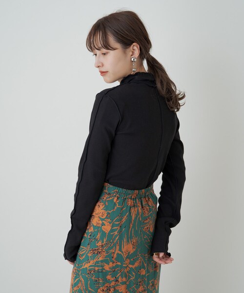 Kastane（カスタネ）の「テレコメロウハイネックロンT（Tシャツ
