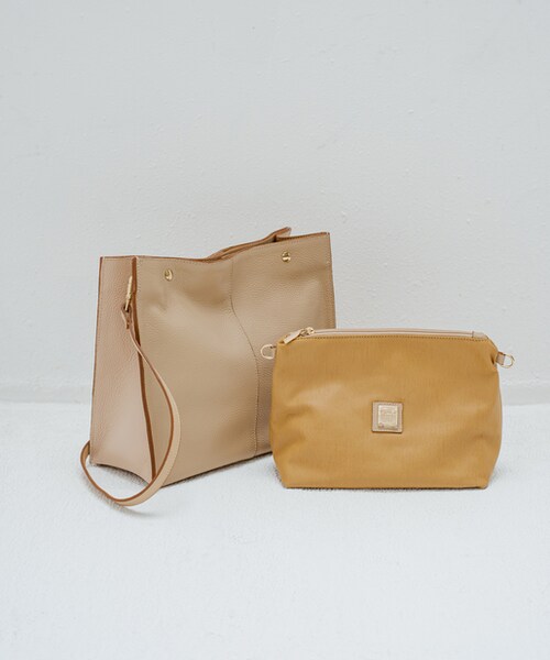 LOUNGEDRESS(ラウンジドレス)の「【PAOLA NUTTI/パオラ ヌッティ】3wayスクエアバッグ(トートバッグ・レディース・ベージュ・F)」の1枚目の写真