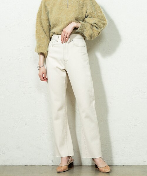 mystic（ミスティック）の「カットオフフレアデニムパンツ（デニムパンツ・レディース・ブルー/ブラック/アイボリー/ネイビー・1/2/0）」の3枚目の写真