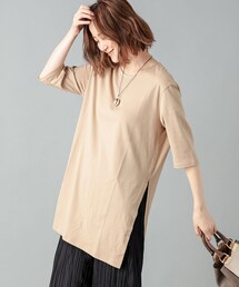 RIVE DROITE（リヴドロワ）の「【《遊び心のある一枚》手洗い可】天竺スリットカットソー（Tシャツ/カットソー）」