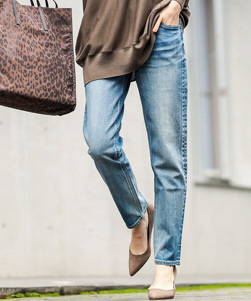 RIVE DROITE（リヴドロワ）の「【YANUK(ヤヌーク)】RUTH SCB(57103062)（デニムパンツ・レディース・スカイブルー・22/23/24/25）」の1枚目の写真