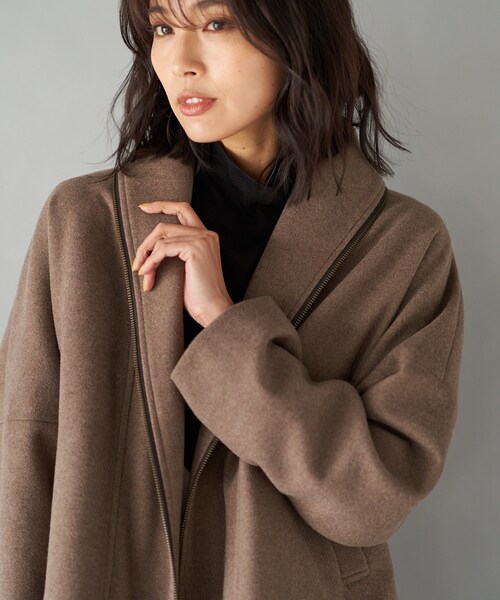 RIVE DROITE(リヴドロワ)の「【あたたかみのある風合いが魅力】ウールライクジップショートコート(その他アウター・レディース・グレージュ/ブラウン・F)」の2枚目の写真